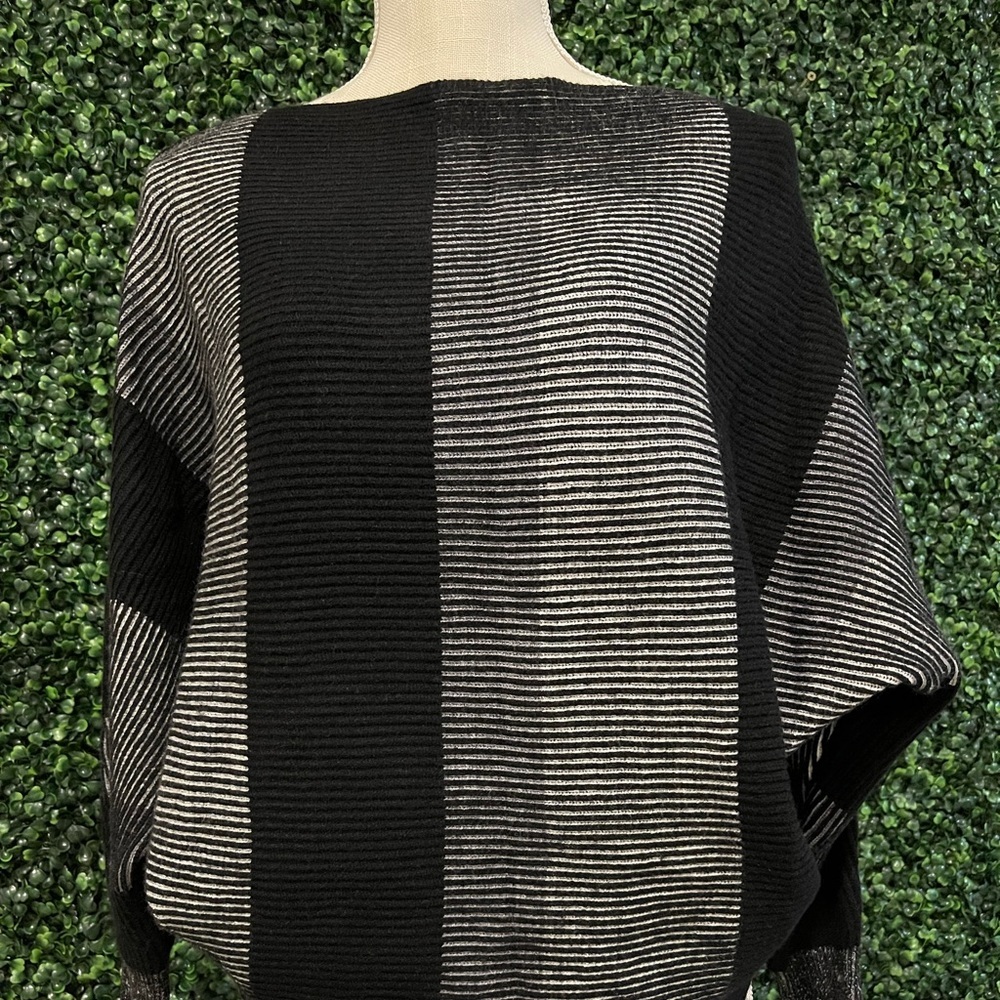 Philosophy Black & Gray Sweater NWT - Picture 1 of 7